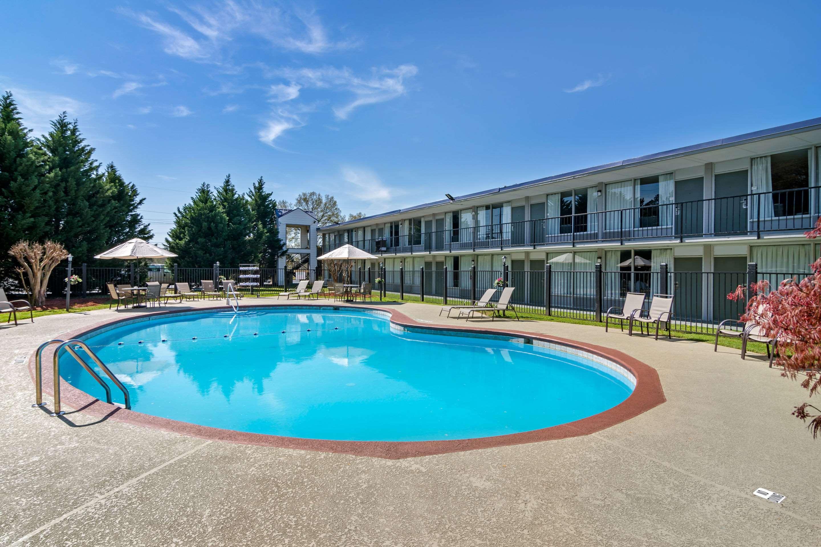Quality Inn & Suites Cartersville Exterior foto